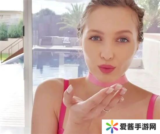 Stacy Cruz(史黛西·克鲁兹)是谁,个人资料介绍