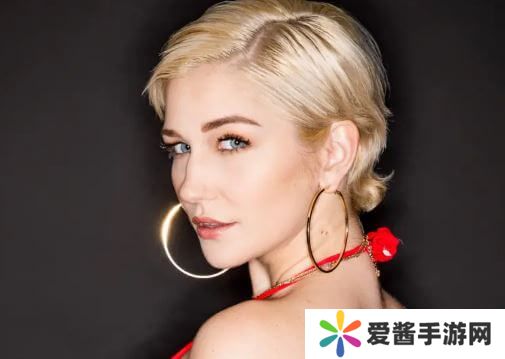 Skye Blue是谁，个人资料简介